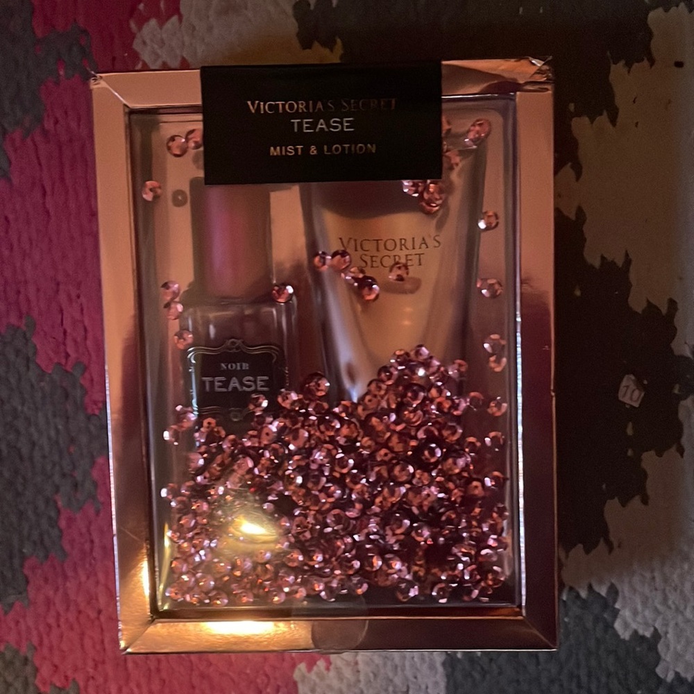 Victoria Secret Tease mist & lotion